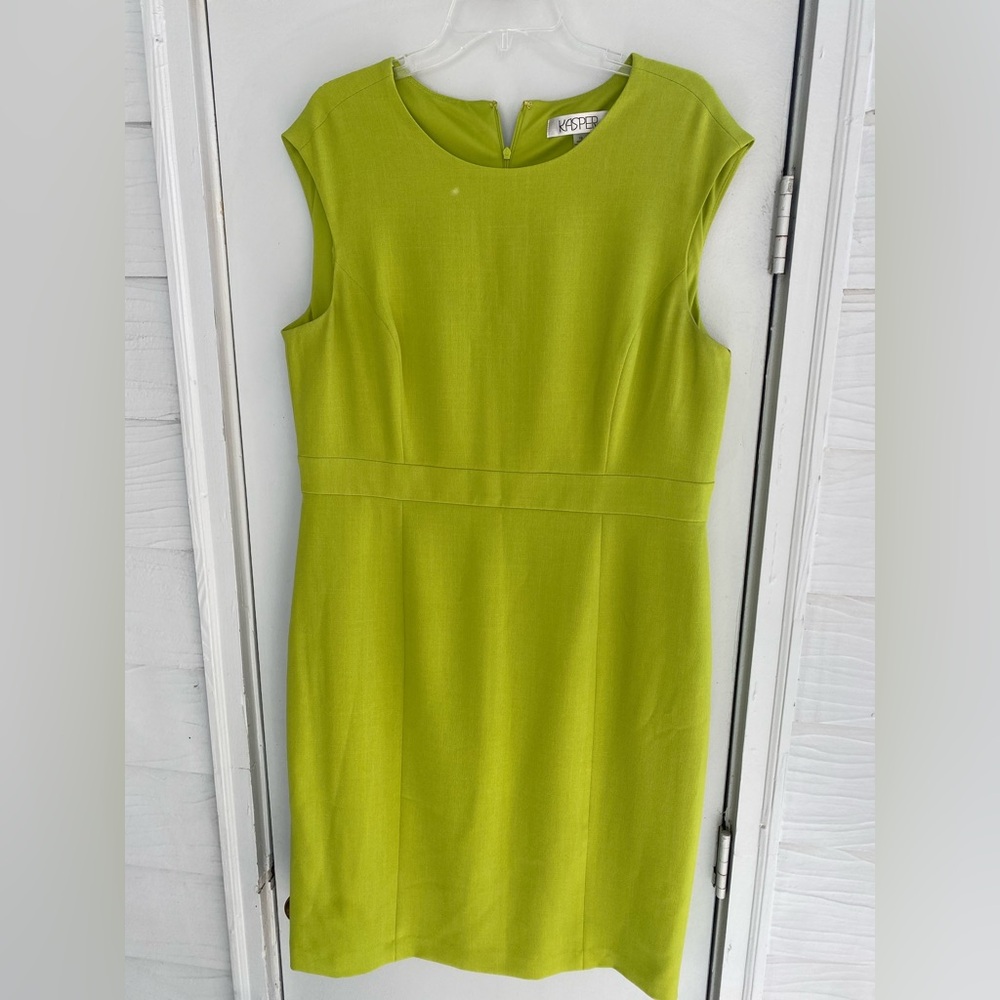 Kasper Green Sleeveless Dress